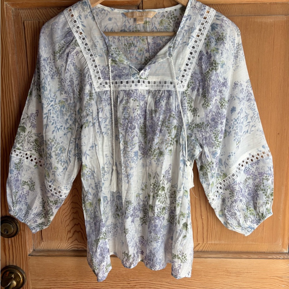 Hope & Harlow | Lace-Trim Floral Peasant Blouse | Small